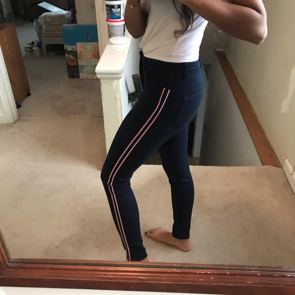 Zara pants with stripe down side never worn